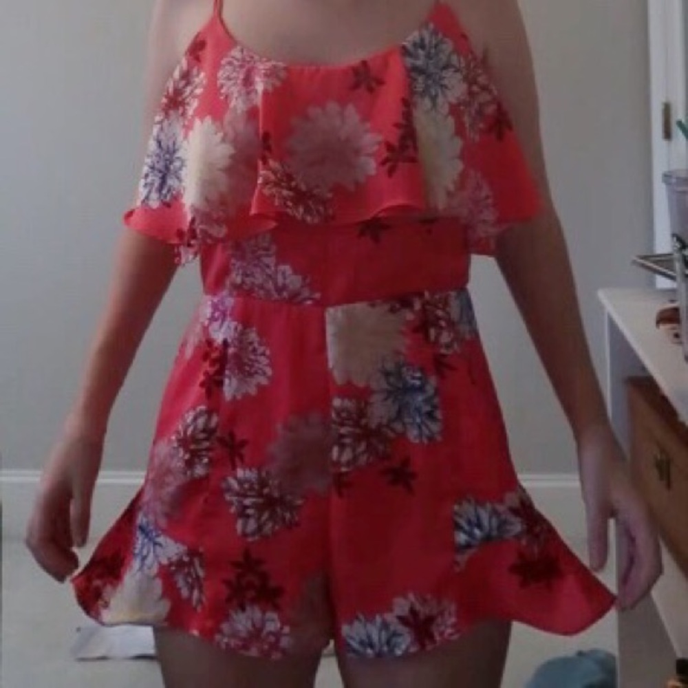 BB Dakota Floral Romper